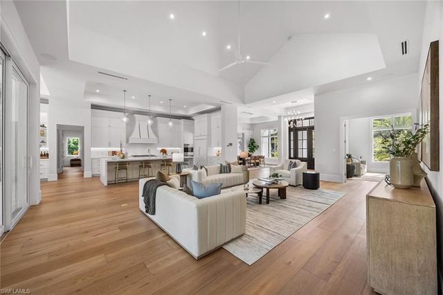 375 Bow Line DR, Naples, FL 34103