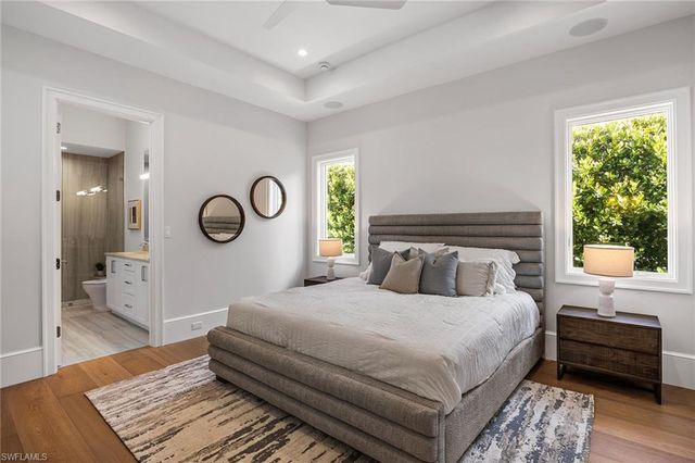 375 Bow Line DR, Naples, FL 34103