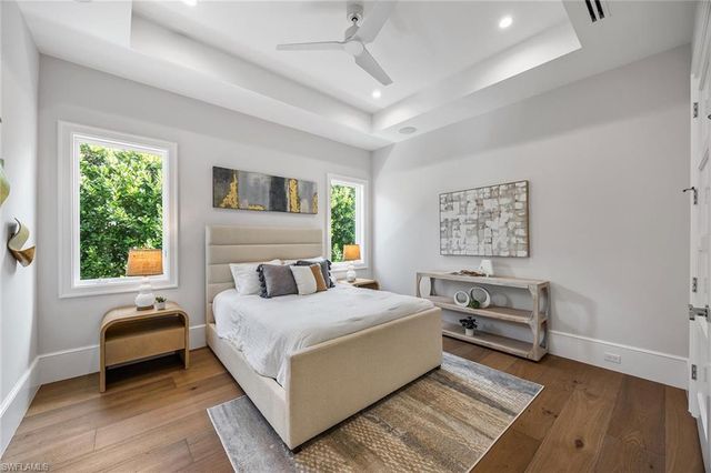 375 Bow Line DR, Naples, FL 34103