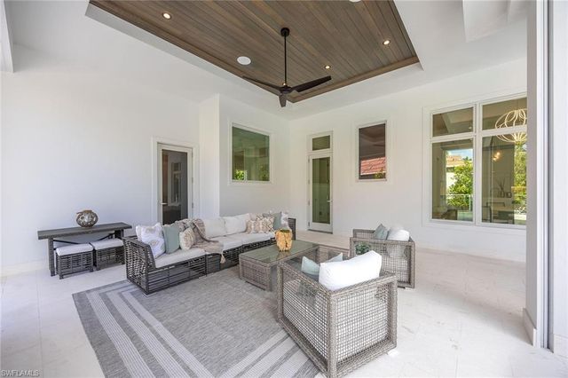 375 Bow Line DR, Naples, FL 34103