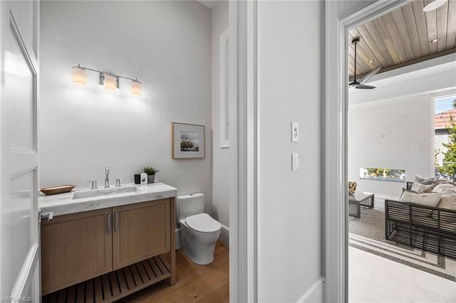 375 Bow Line DR, Naples, FL 34103