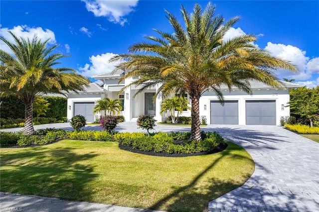 375 Bow Line DR, Naples, FL 34103
