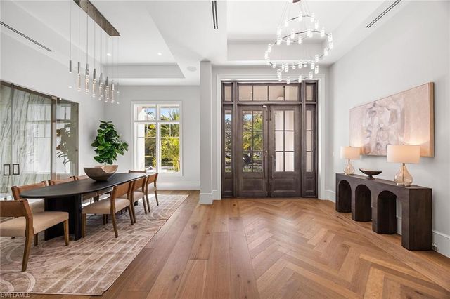 375 Bow Line DR, Naples, FL 34103