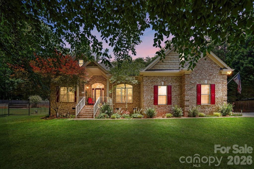 4342 Harbor Watch Drive, Denver, NC 28037