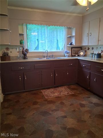 2611 27th Street, Parkersburg, WV 26101