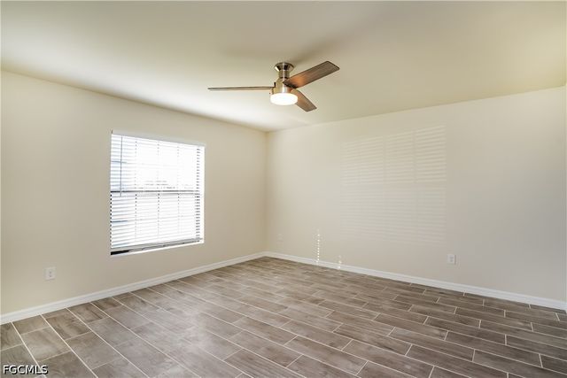 911 NE 9th ST, Cape Coral, FL 33909