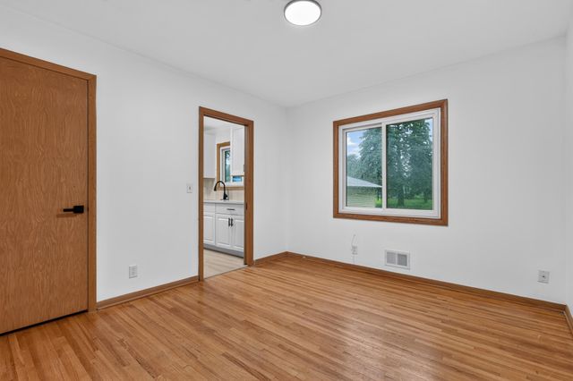 6231 France Avenue N, Brooklyn Center, MN 55429