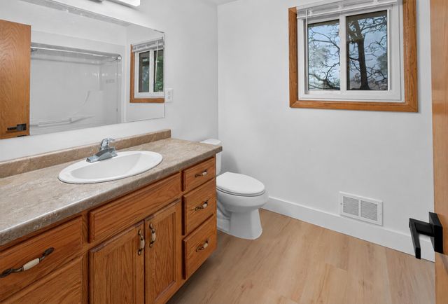 6231 France Avenue N, Brooklyn Center, MN 55429