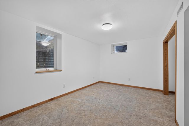 6231 France Avenue N, Brooklyn Center, MN 55429