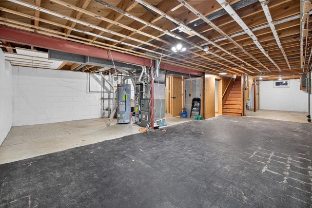 6231 France Avenue N, Brooklyn Center, MN 55429