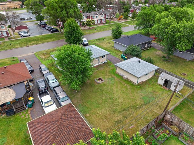 6231 France Avenue N, Brooklyn Center, MN 55429