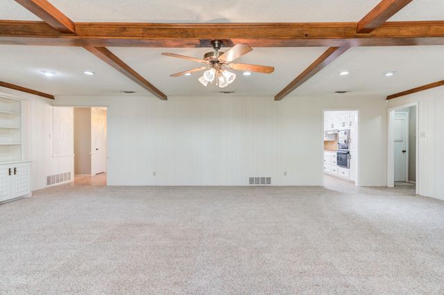 1601 E Crystal Lane, Brownfield, TX 79316