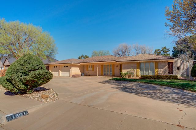 1601 E Crystal Lane, Brownfield, TX 79316