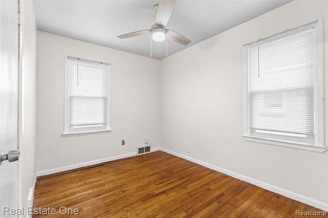 863 Harrison Boulevard, Lincoln Park, MI 48146