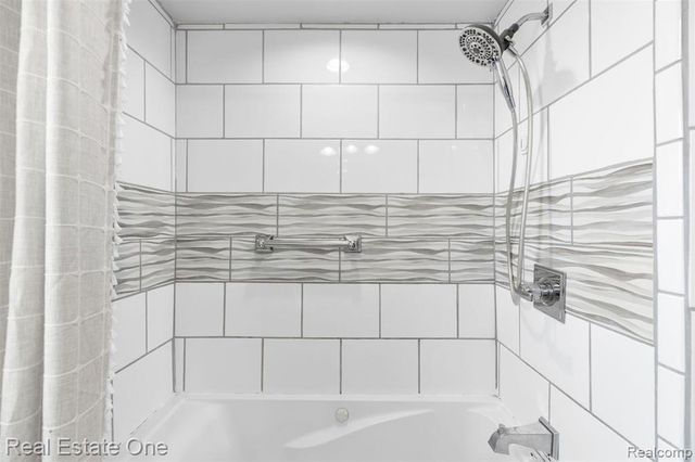 863 Harrison Boulevard, Lincoln Park, MI 48146