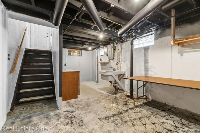 863 Harrison Boulevard, Lincoln Park, MI 48146