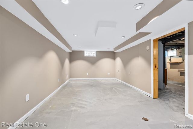 863 Harrison Boulevard, Lincoln Park, MI 48146