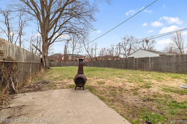 863 Harrison Boulevard, Lincoln Park, MI 48146