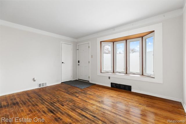 863 Harrison Boulevard, Lincoln Park, MI 48146