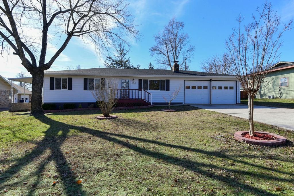 1708 Neihardt Street, Branson, MO 65616
