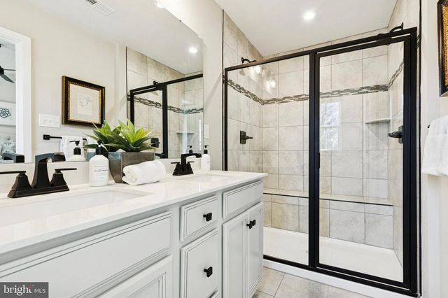 102 STERLING DR, East Norriton, PA 19401