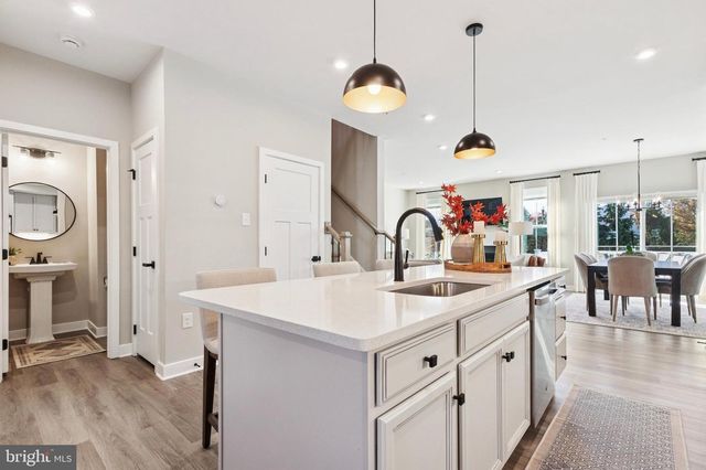 102 STERLING DR, East Norriton, PA 19401