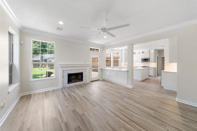 18 Hawkseye Place, The Woodlands, TX 77381