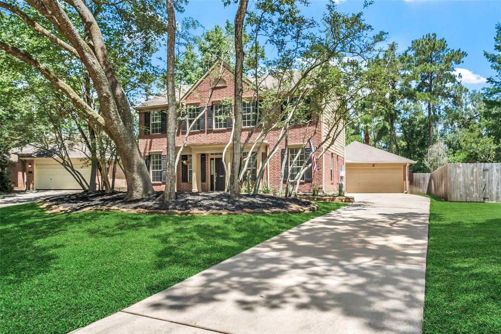 18 Hawkseye Place, The Woodlands, TX 77381