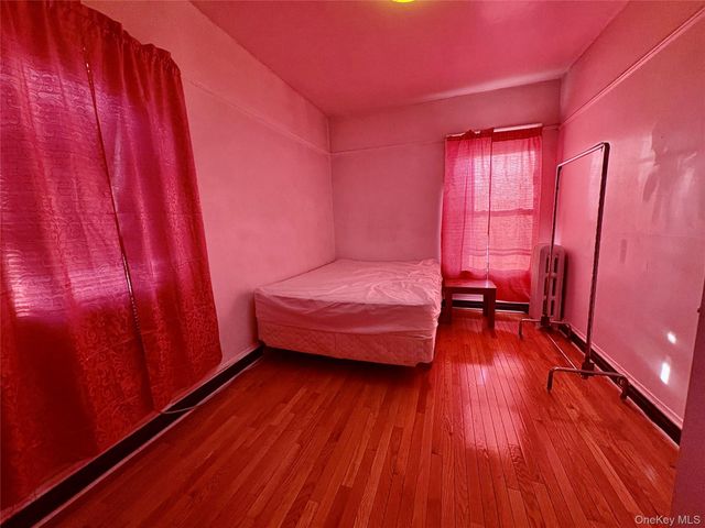 36 Eldert Lane 2nd Fl, Brooklyn, NY 11208