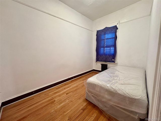 36 Eldert Lane 2nd Fl, Brooklyn, NY 11208