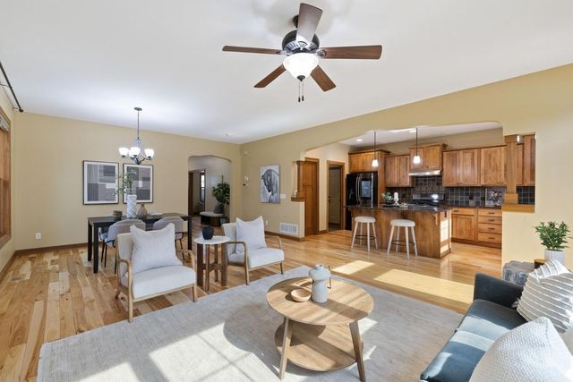 16958 Dynamic Drive, Lakeville, MN 55044