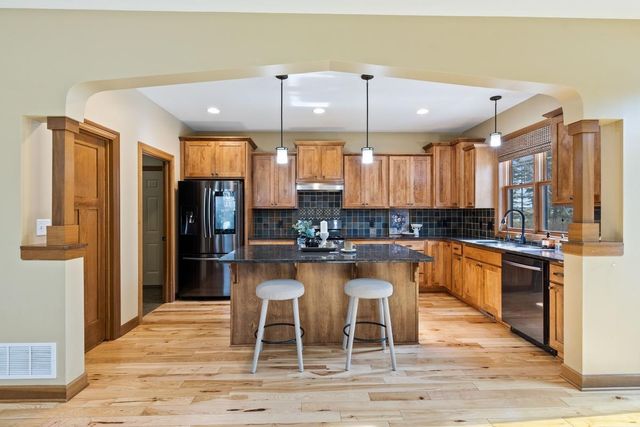 16958 Dynamic Drive, Lakeville, MN 55044