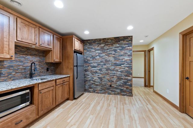 16958 Dynamic Drive, Lakeville, MN 55044