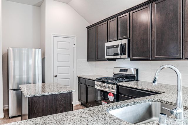 7431 Sail Hill Drive, Cypress, TX 77433