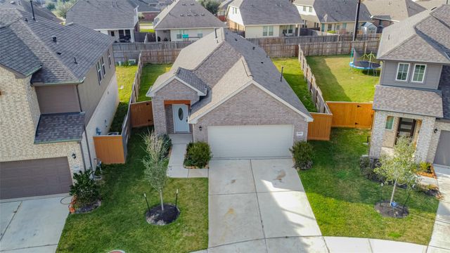 7431 Sail Hill Drive, Cypress, TX 77433