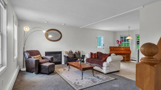 117 Bradley Ave, Haverhill, MA 01832