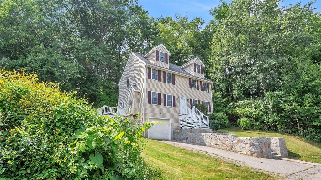 117 Bradley Ave, Haverhill, MA 01832