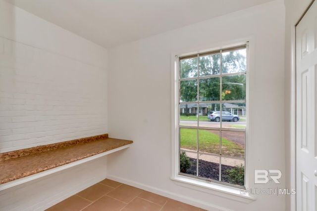 6840 Highmont Drive, Theodore, AL 36582