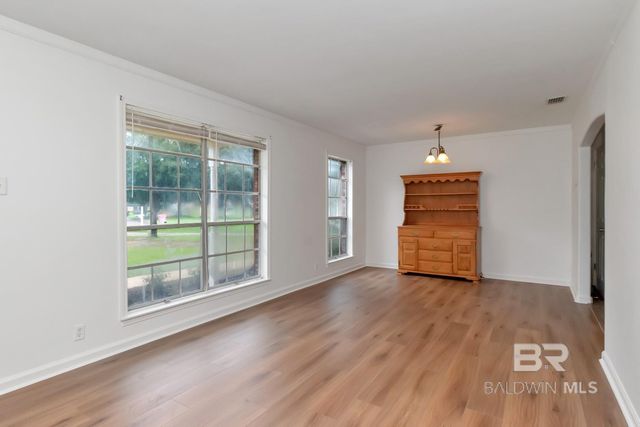 6840 Highmont Drive, Theodore, AL 36582