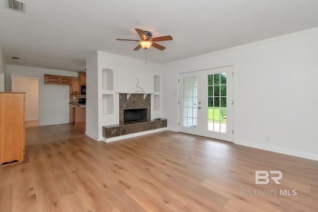 6840 Highmont Drive, Theodore, AL 36582