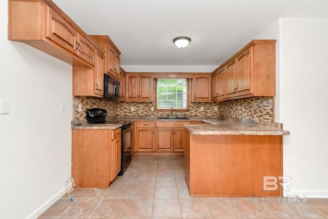 6840 Highmont Drive, Theodore, AL 36582