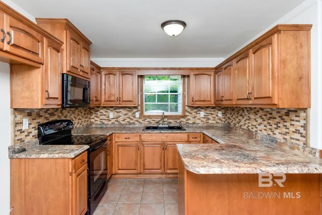 6840 Highmont Drive, Theodore, AL 36582