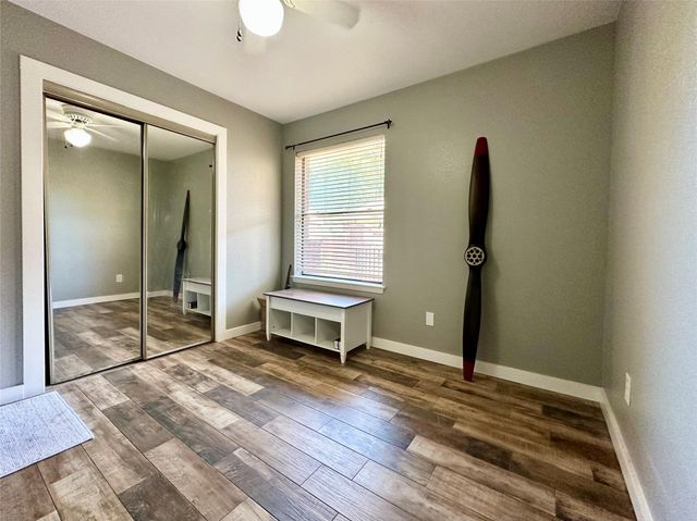 1003 Markham LN B, Austin, TX 78753