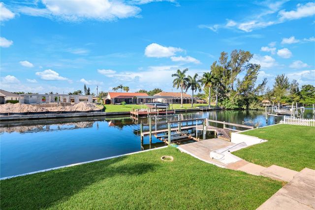 212 KAMAL PARKWAY, Cape Coral, FL 33904