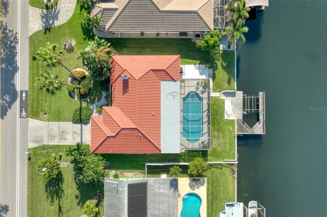 212 KAMAL PARKWAY, Cape Coral, FL 33904