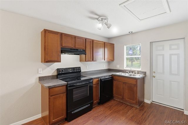 9261 N Peachtree Way, Citrus Springs, FL 34434