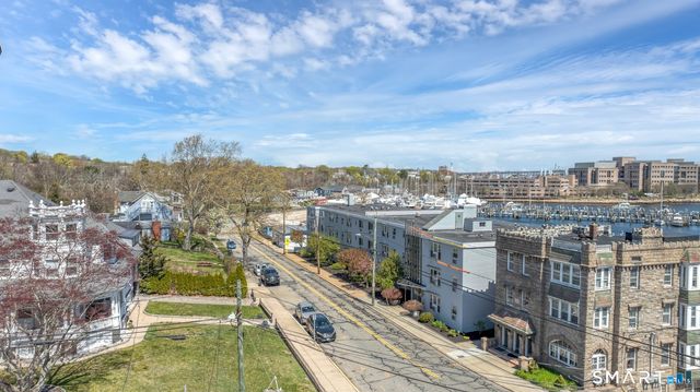 184 Pequot Avenue 303, New London, CT 06320