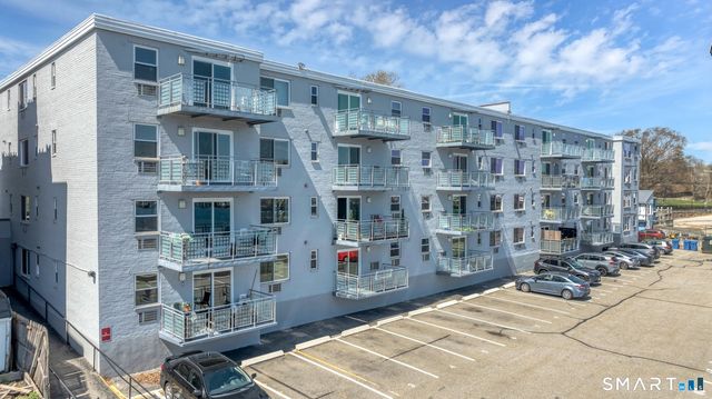 184 Pequot Avenue 303, New London, CT 06320