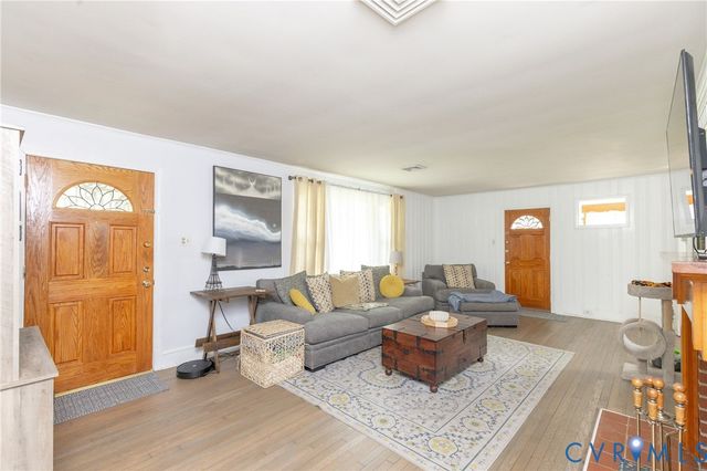 6319 Pole Green Rd, Mechanicsville, VA 23116