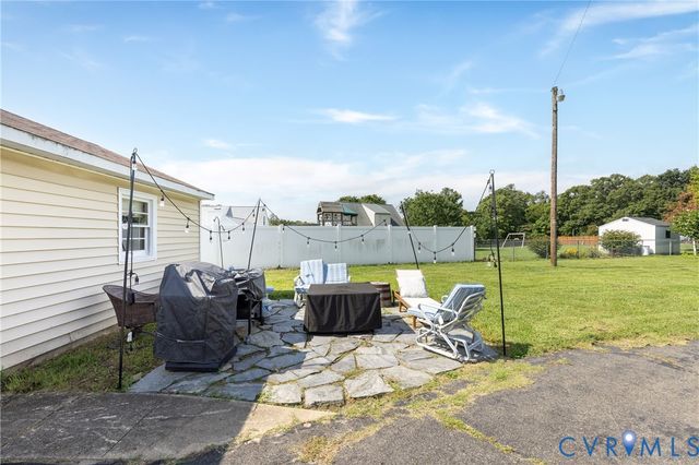 6319 Pole Green Rd, Mechanicsville, VA 23116